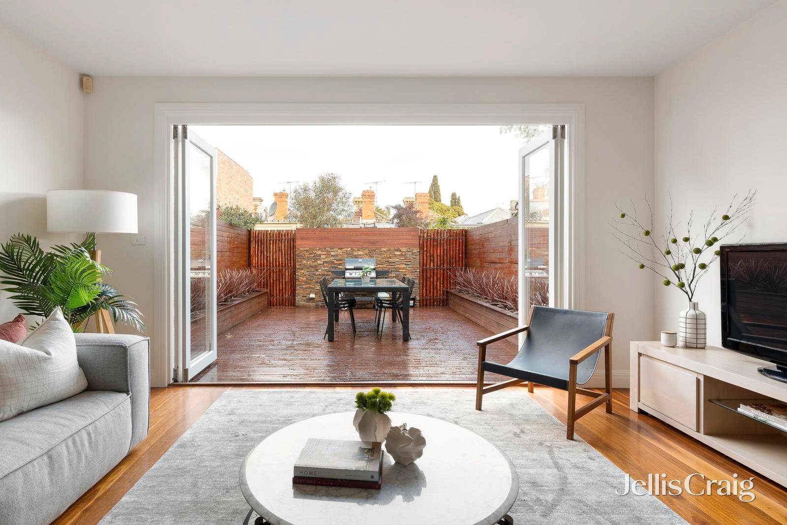 28 Woodside Street, Fitzroy North image 6