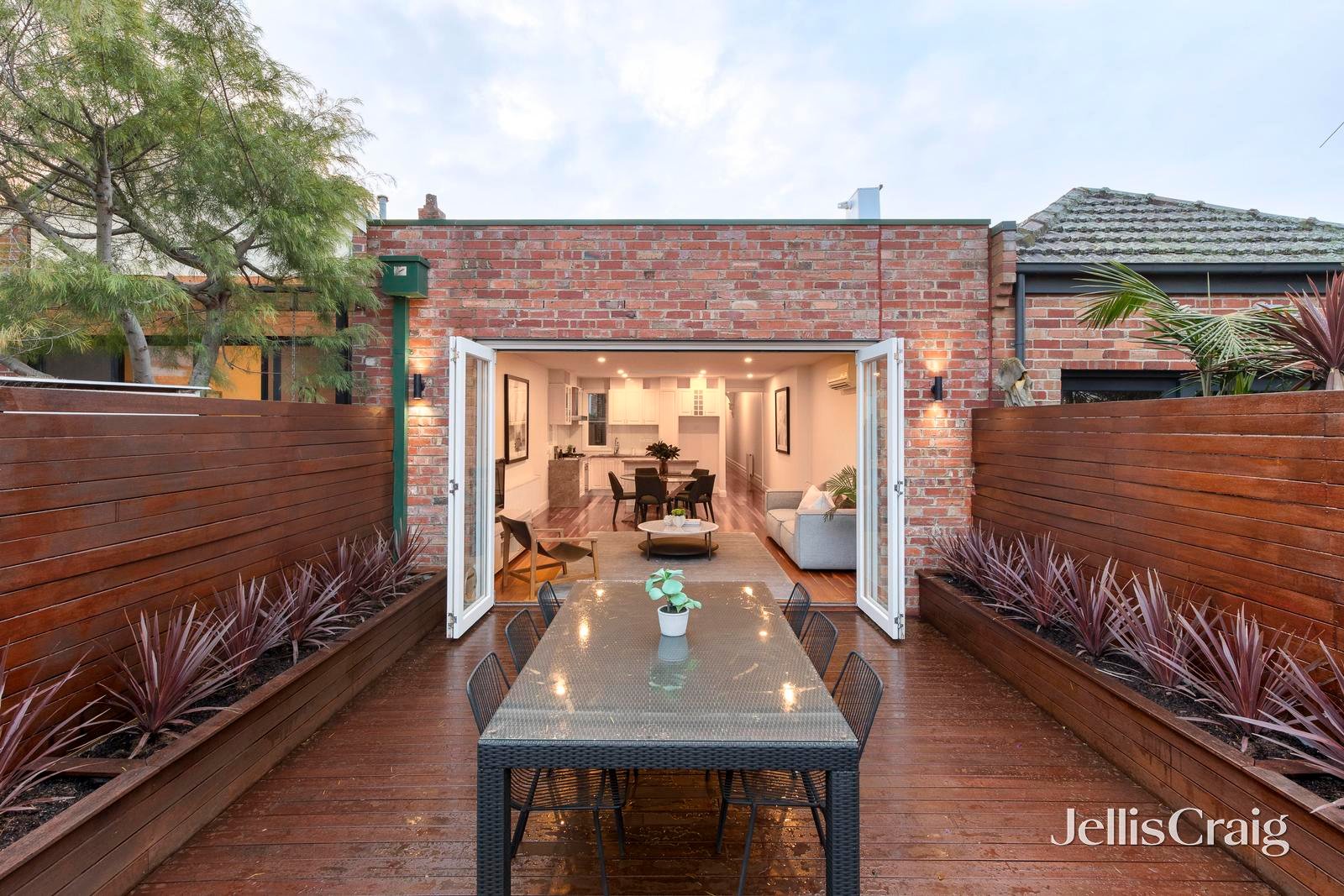 28 Woodside Street, Fitzroy North image 8