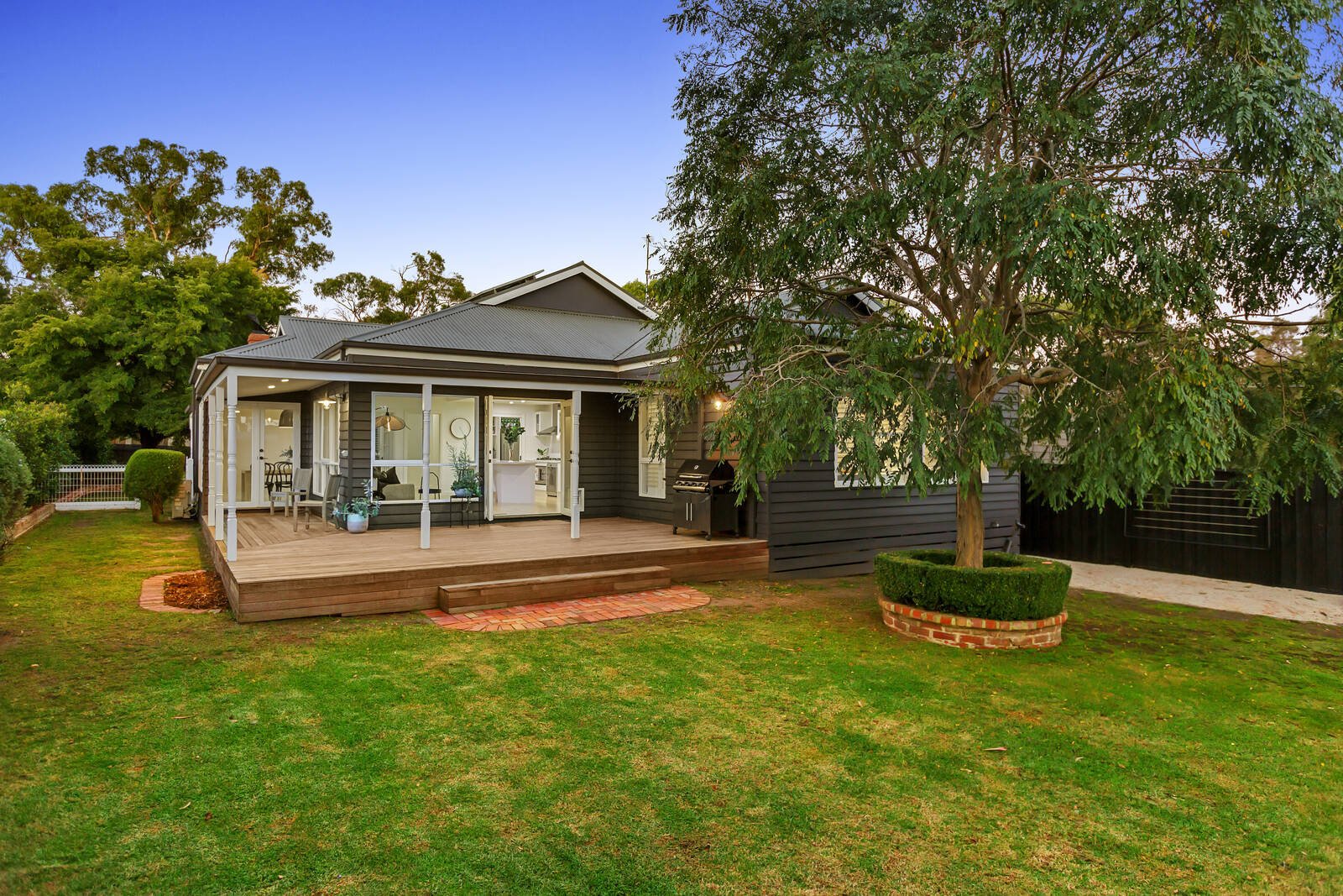 Property Gallery Thumbnail 10
