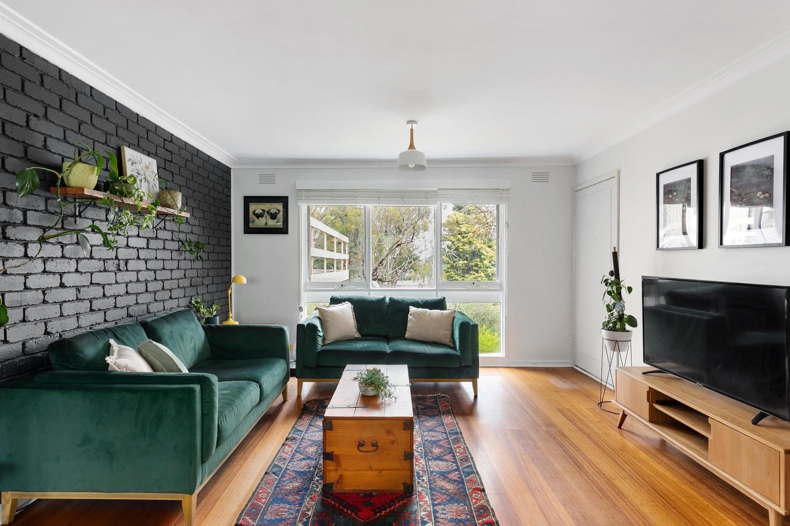 2/80 Hume Street, Greensborough image 5