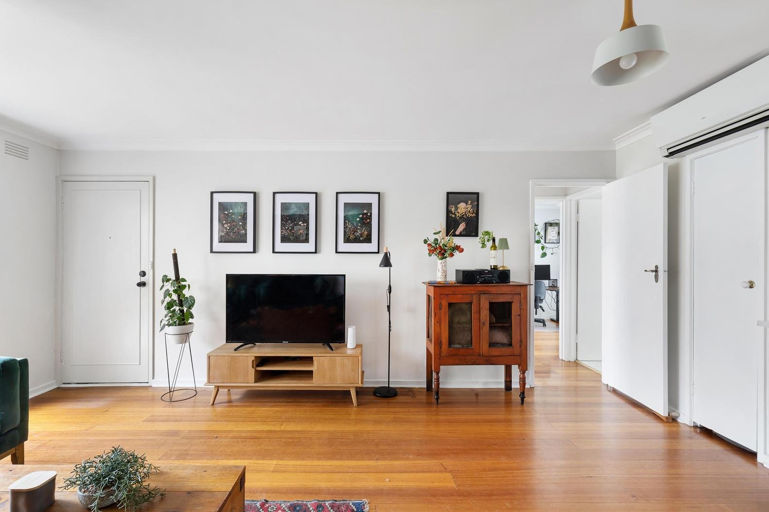 2/80 Hume Street, Greensborough image 6