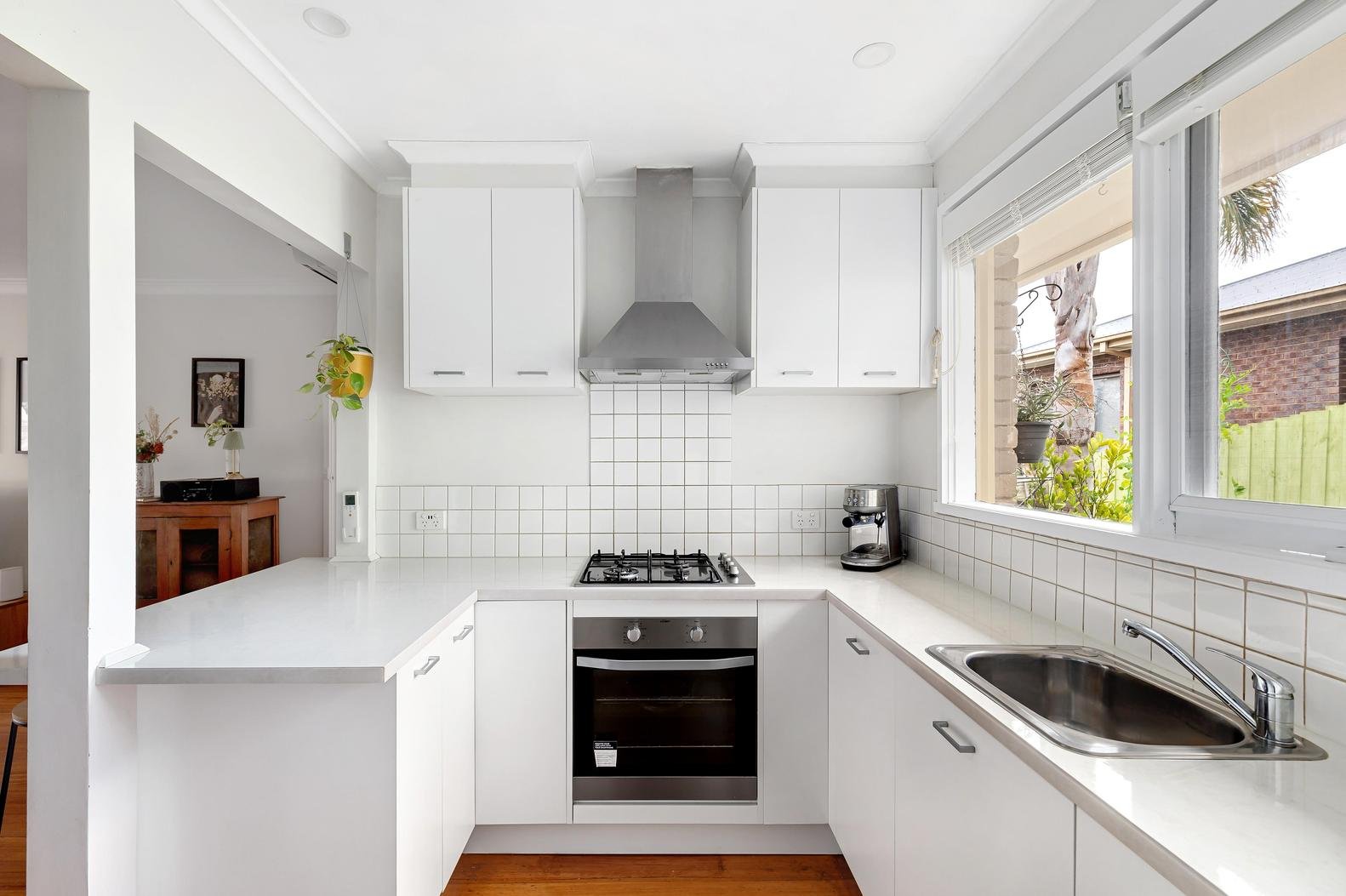 2/80 Hume Street, Greensborough image 7