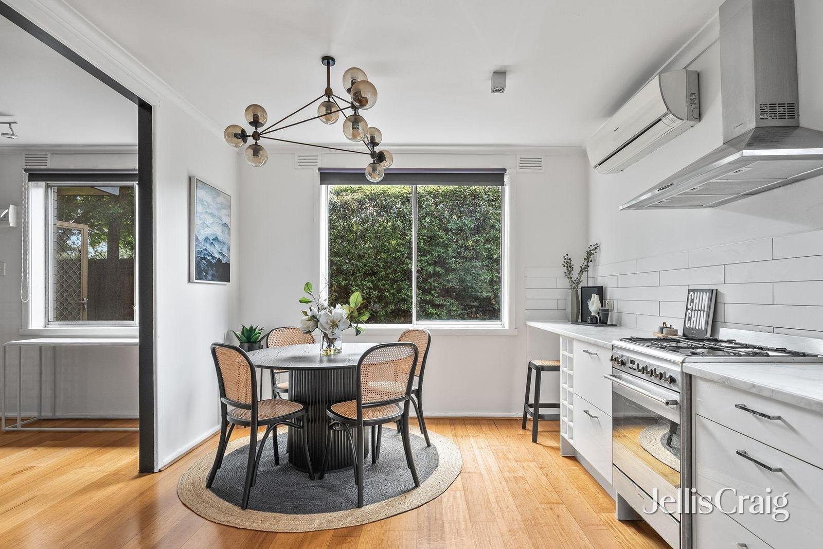 2/80 Mason Street, Newport image 2