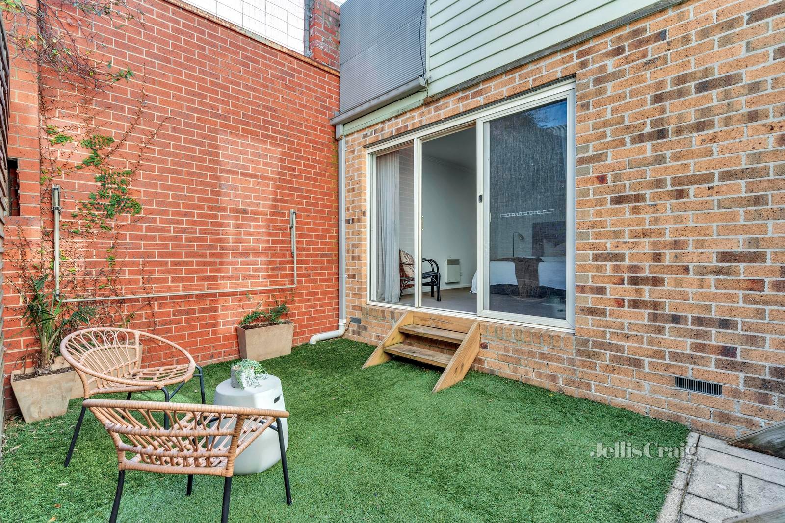 2/80 Tinning Street, Brunswick image 6