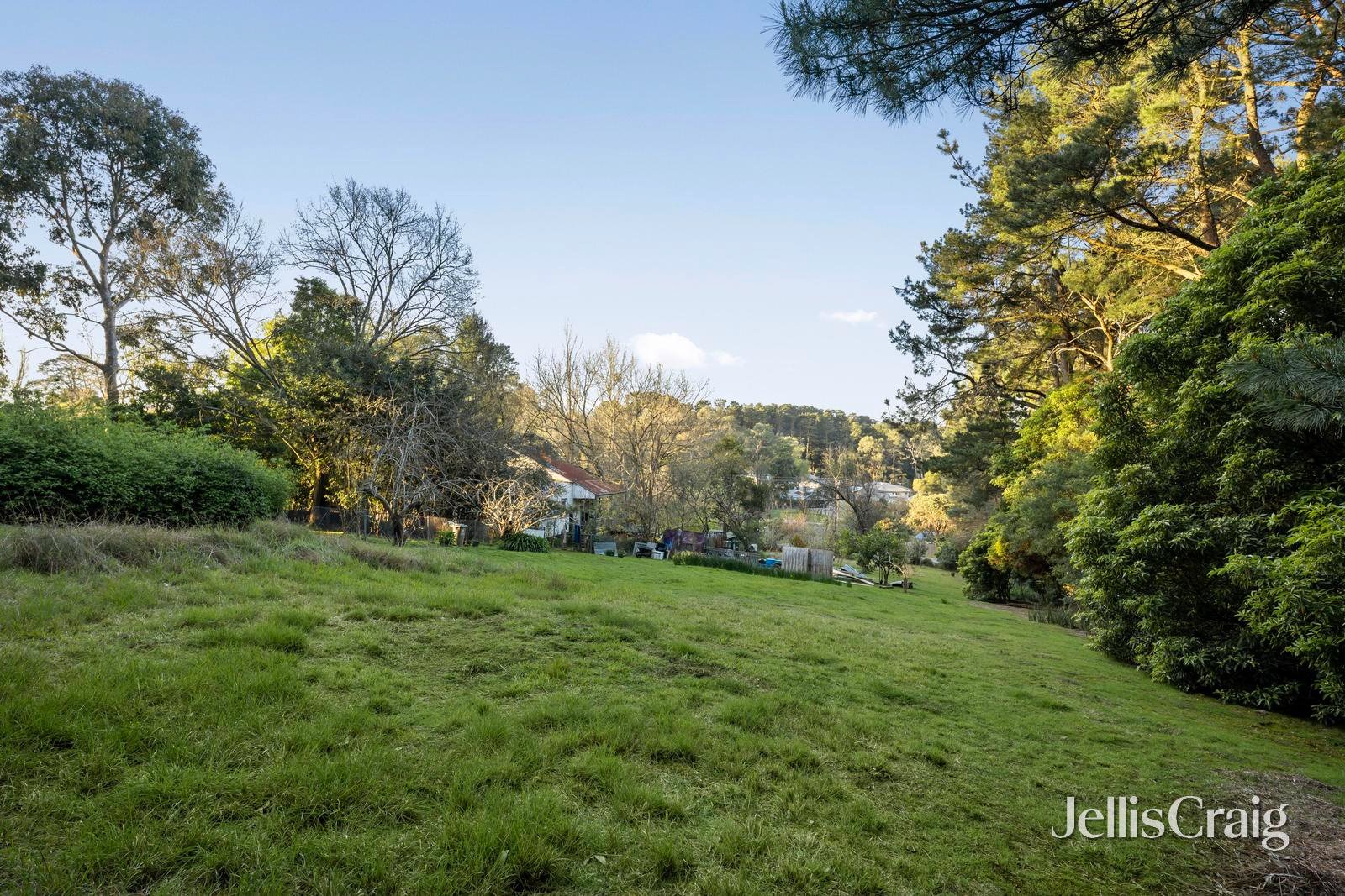 280 Warburton Highway, Wandin&nbsp;North image 8
