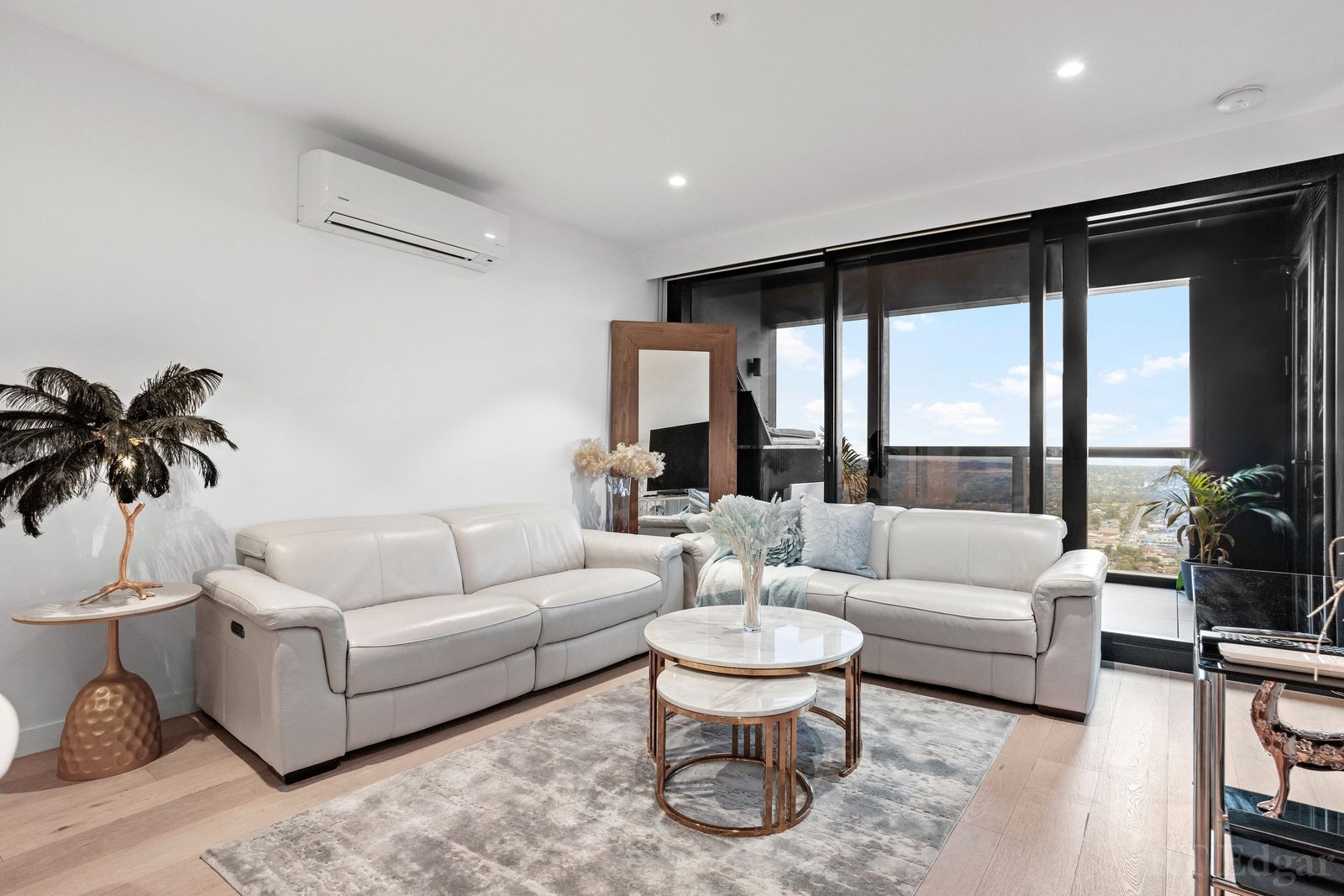 Property Gallery - Main Image