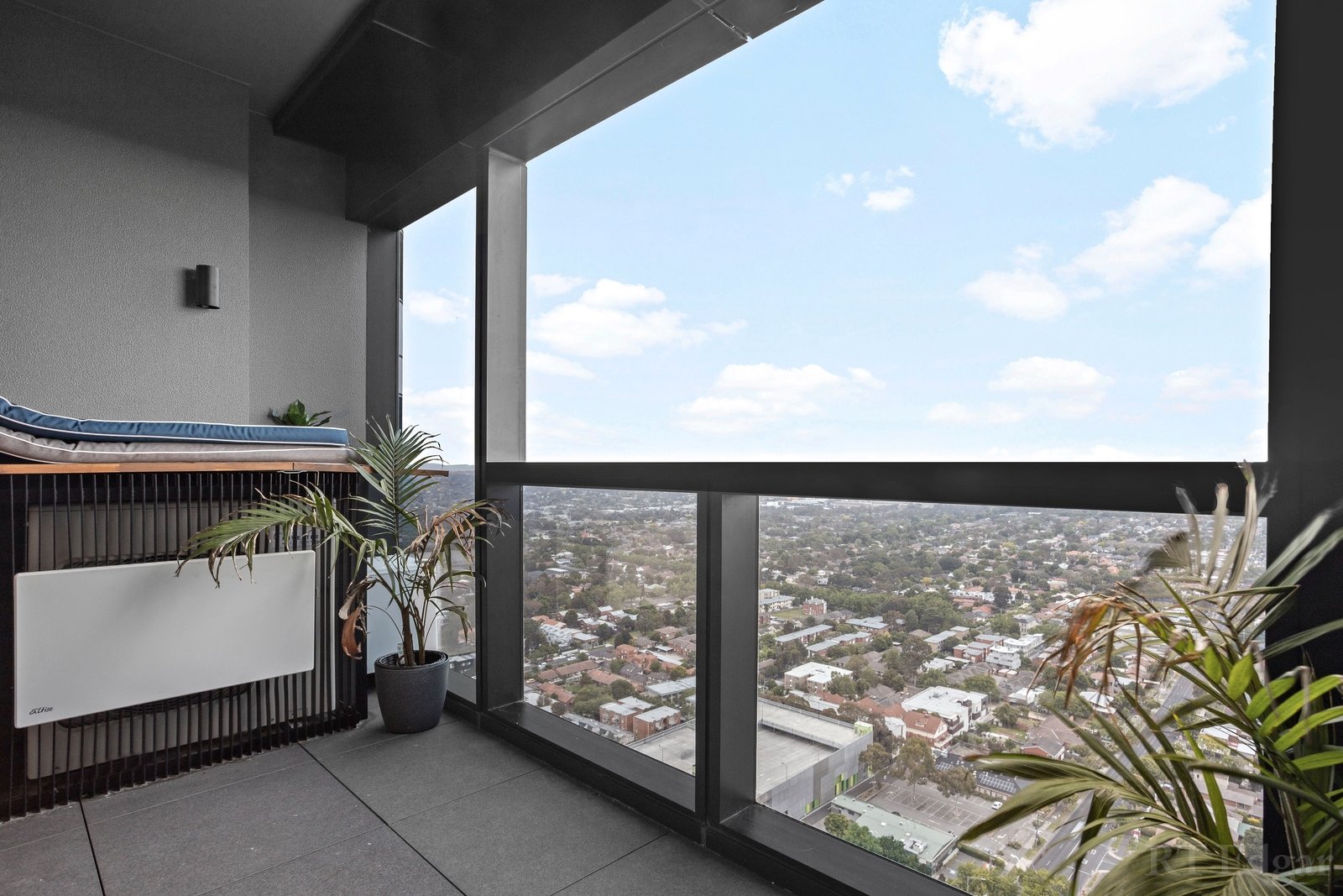 Property Gallery Thumbnail 7
