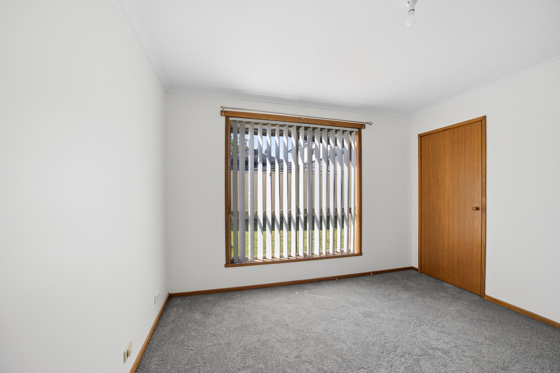 2/808 La Trobe Street, Redan image 6