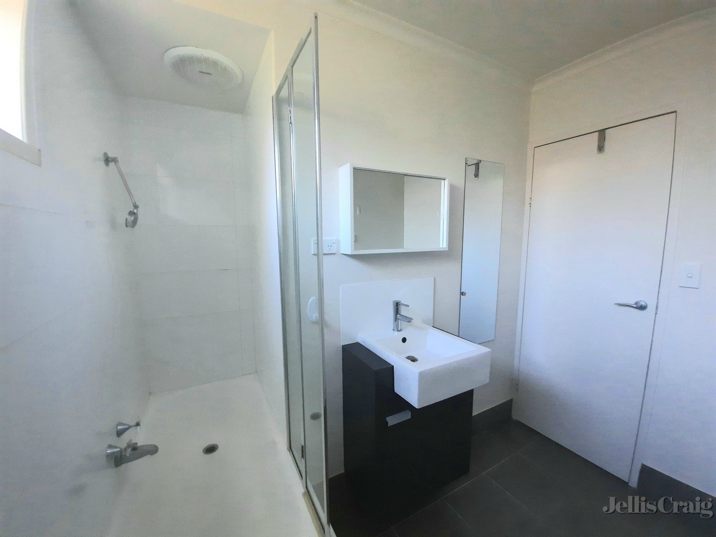 2/81 Flinders Street, Thornbury image 9