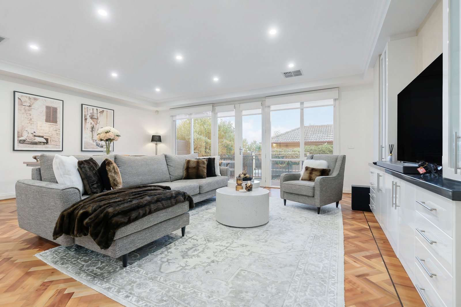 Property Gallery Thumbnail 2