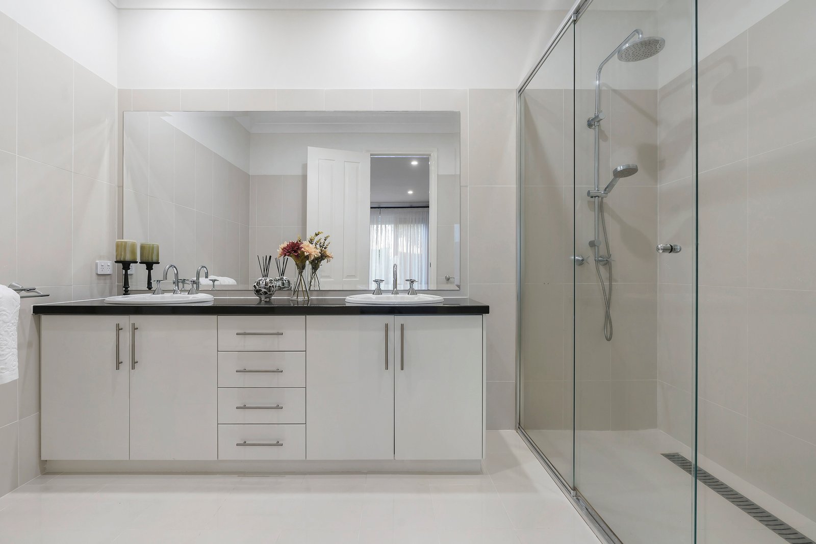 Property Gallery Thumbnail 8