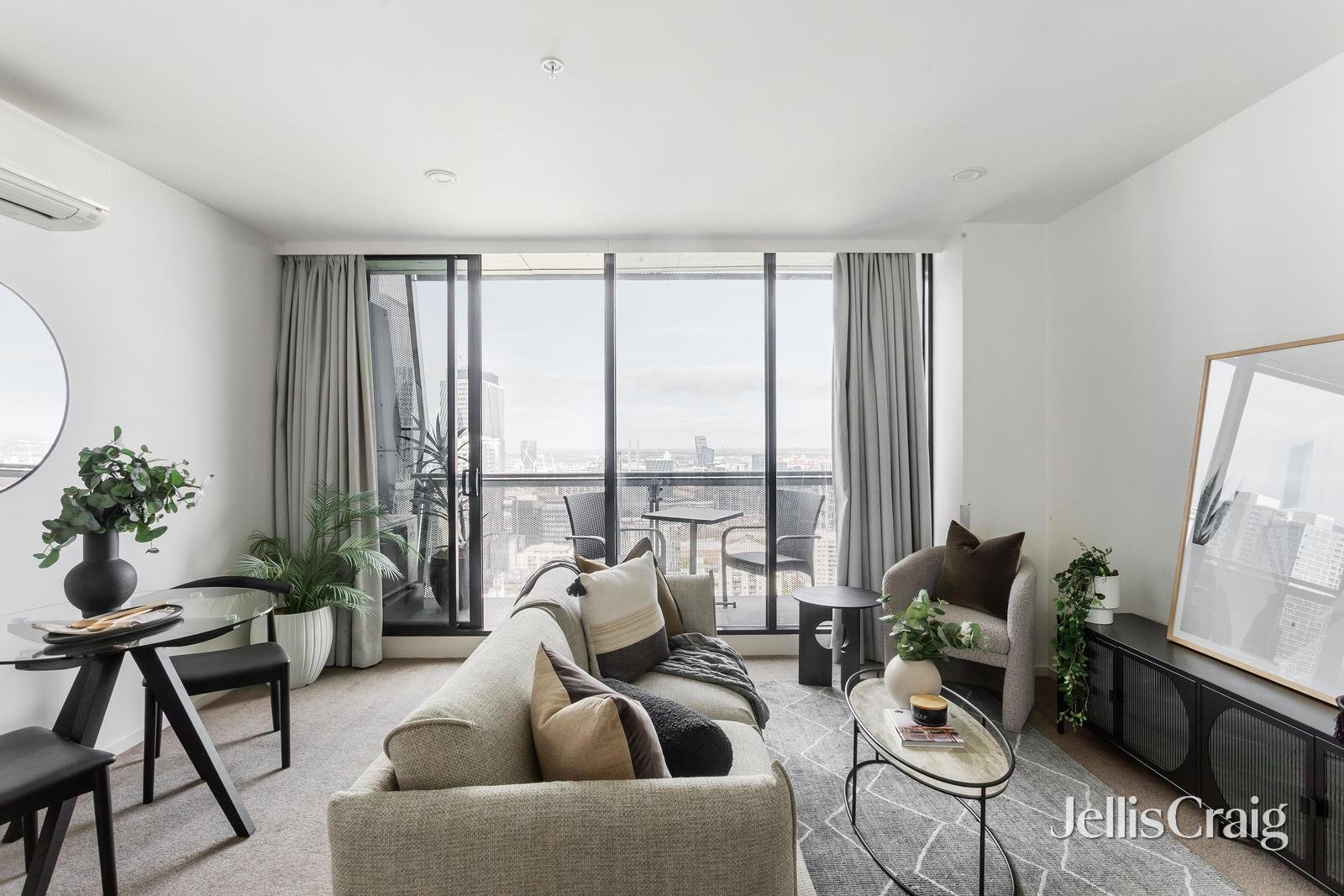 2812/350 William Street, Melbourne image 4