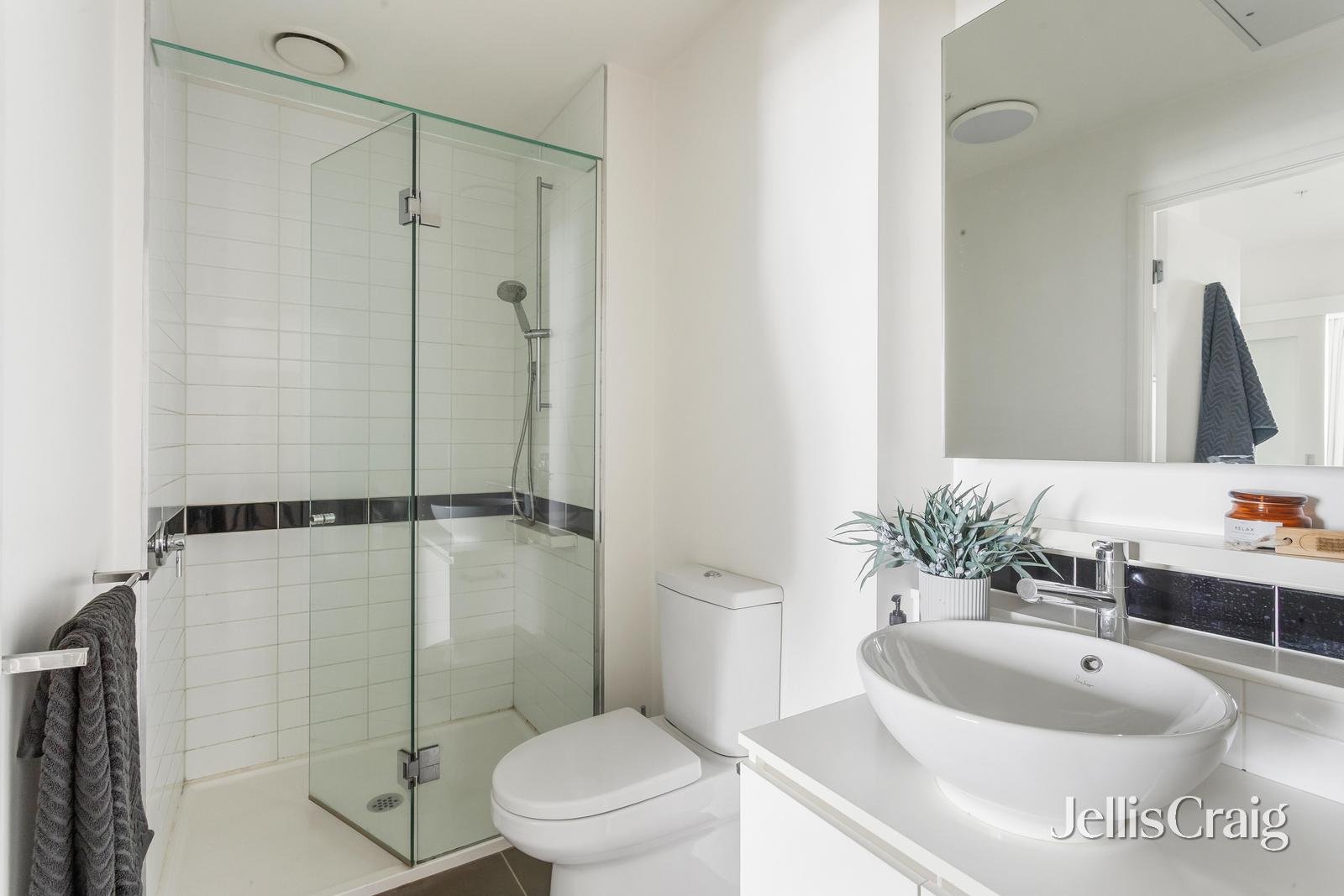 2812/350 William Street, Melbourne image 7