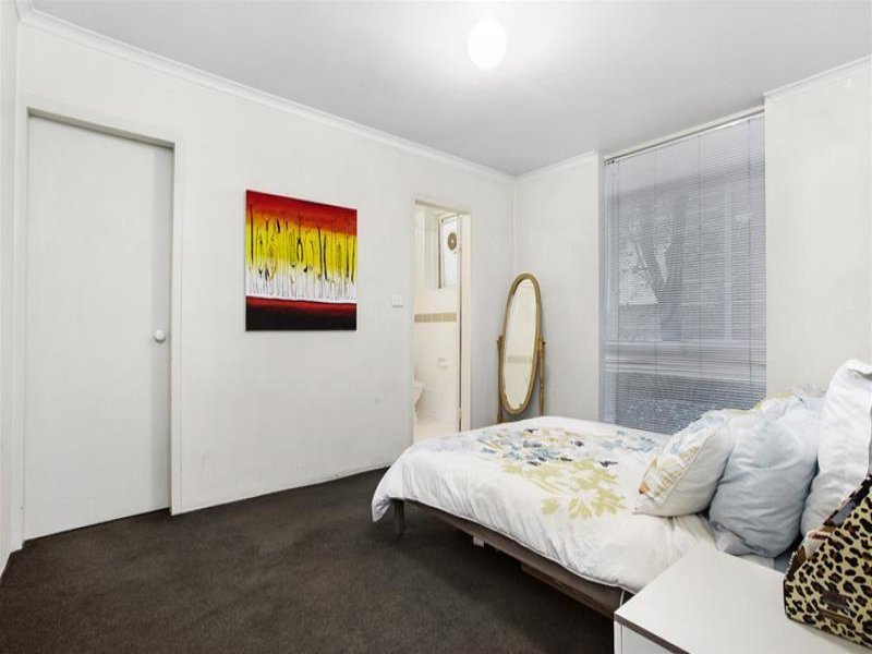 2/813 Punt Road, South Yarra image 5