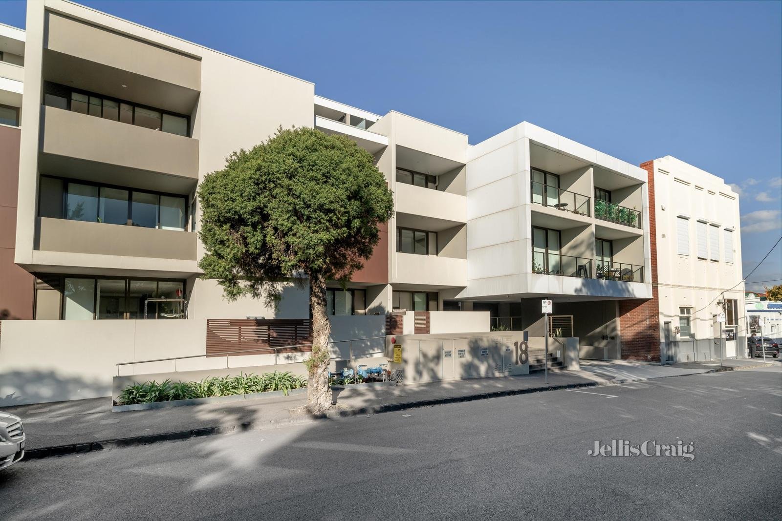 28/16-20 Warleigh Grove, Brighton image 1