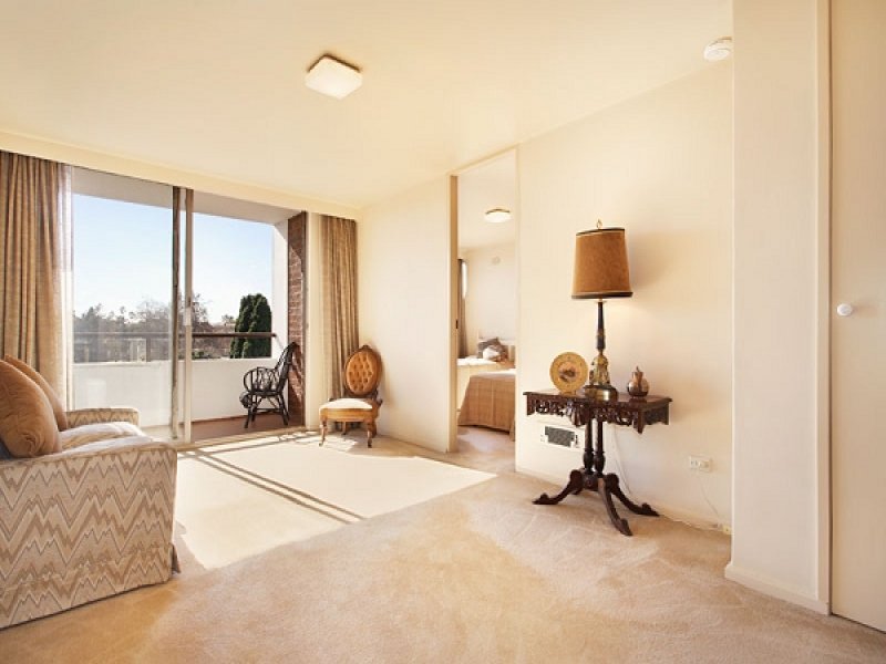 28/166 Toorak Road West, South Yarra image 3