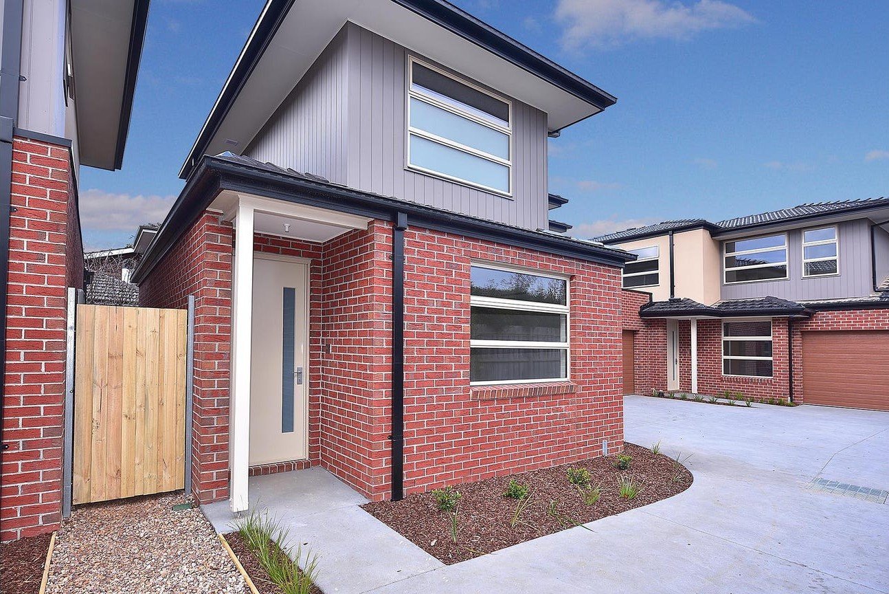 2/82 Essex Road, Mount Waverley image 6