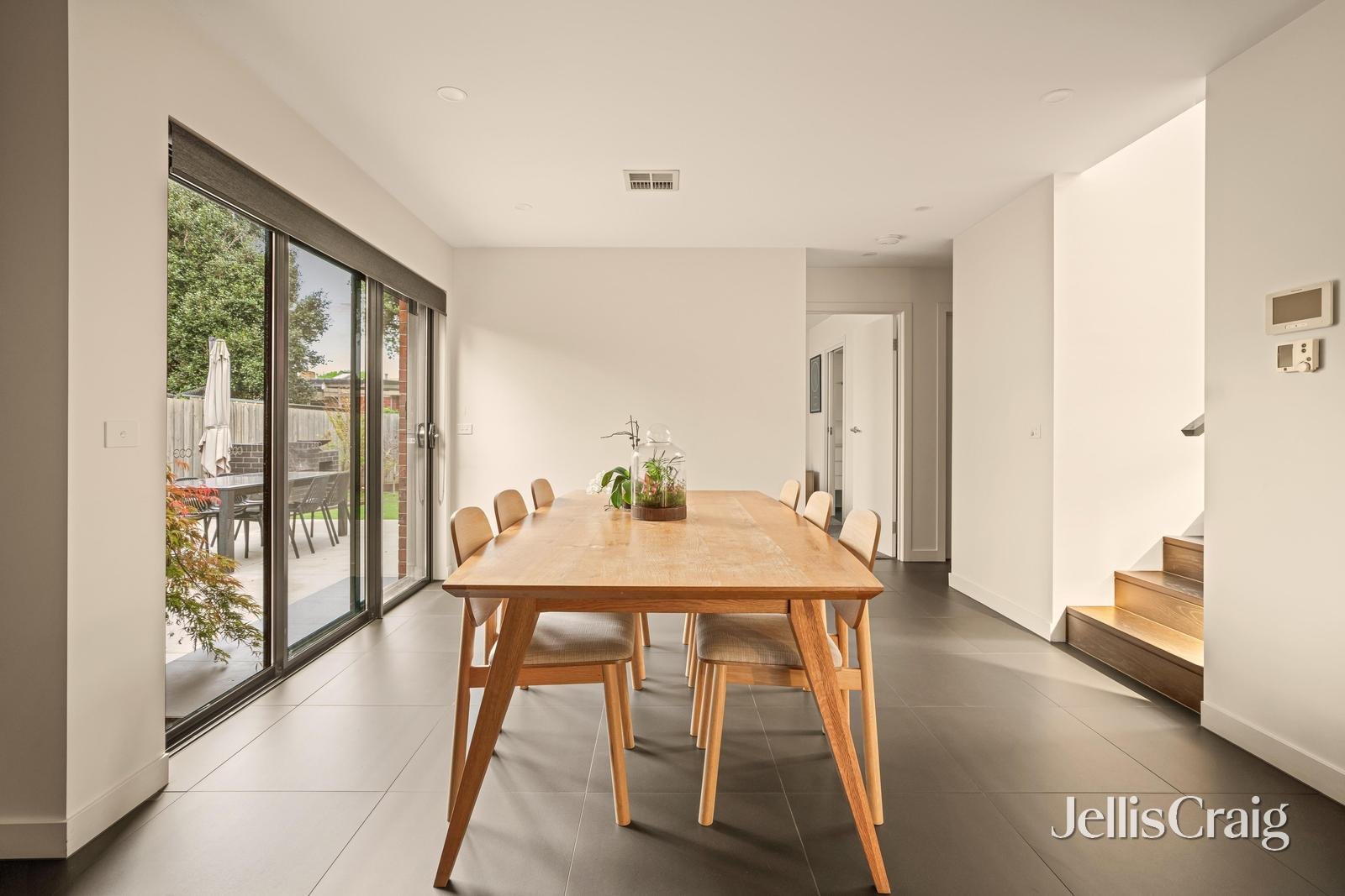 2/82 Lochiel Avenue, Edithvale image 6