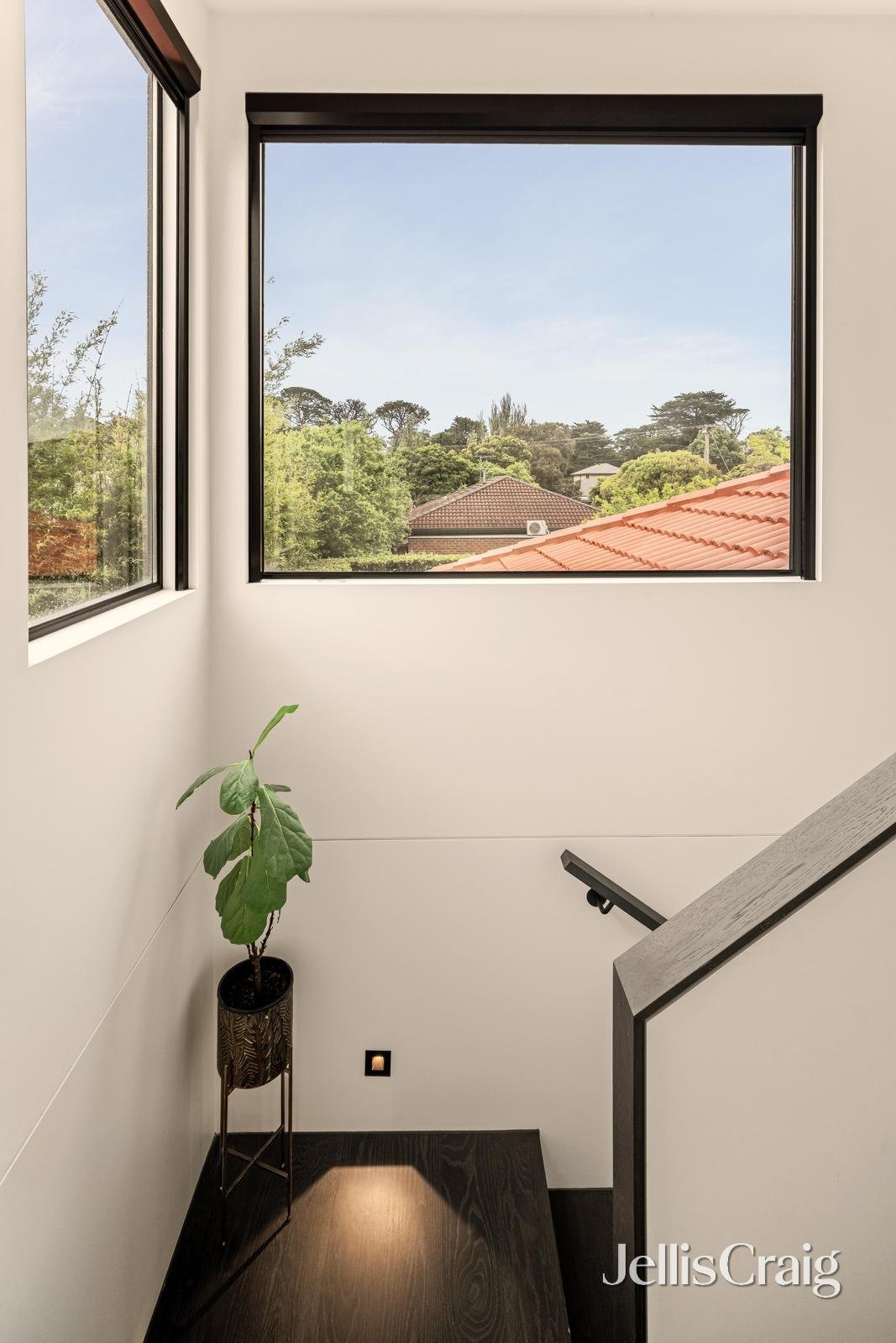 2/82 Lochiel Avenue, Edithvale image 9