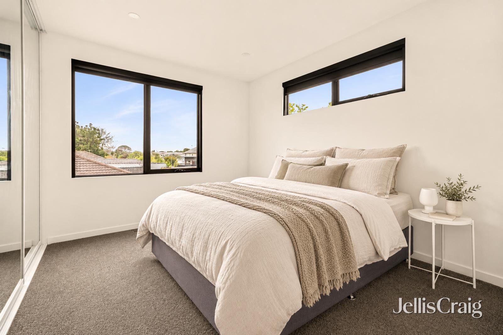 2/82 Lochiel Avenue, Edithvale image 11