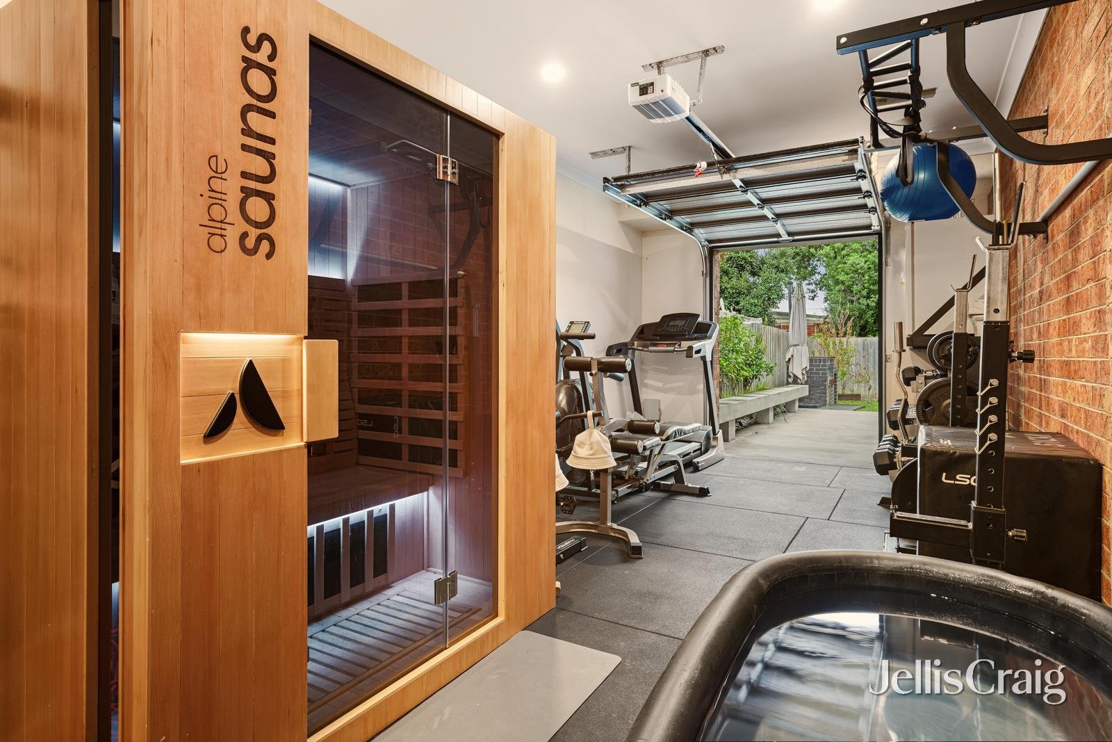 2/82 Lochiel Avenue, Edithvale image 13