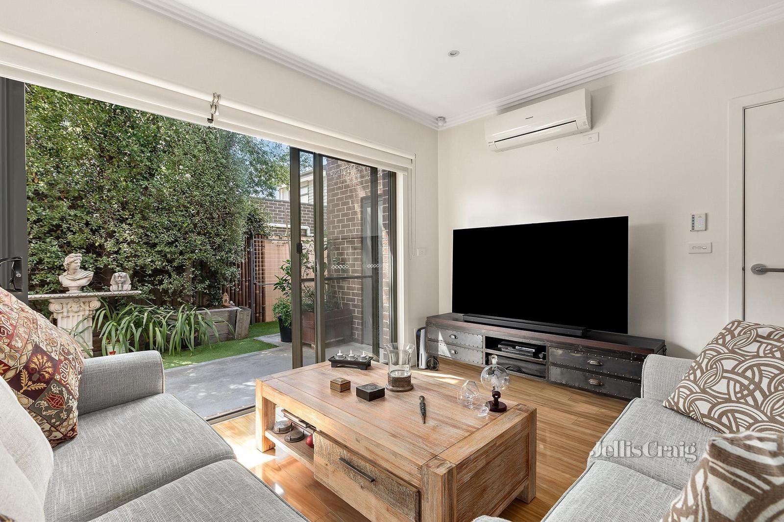 2/82 Mcintosh Street, Airport West image 2
