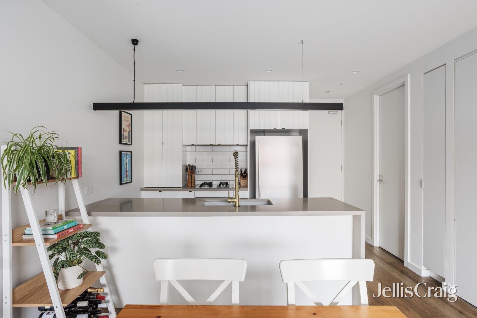 2/82 Mitchell Street, Bentleigh image 4