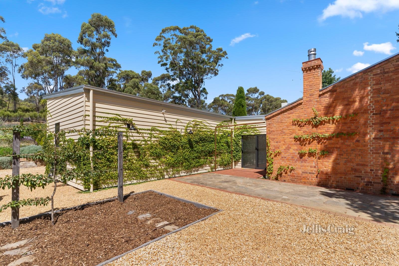 282 Pyrenees Highway, Chewton image 24