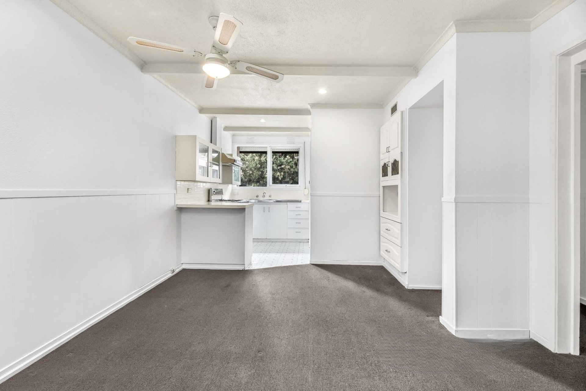 2/82 Sherlock Road, Croydon image 2