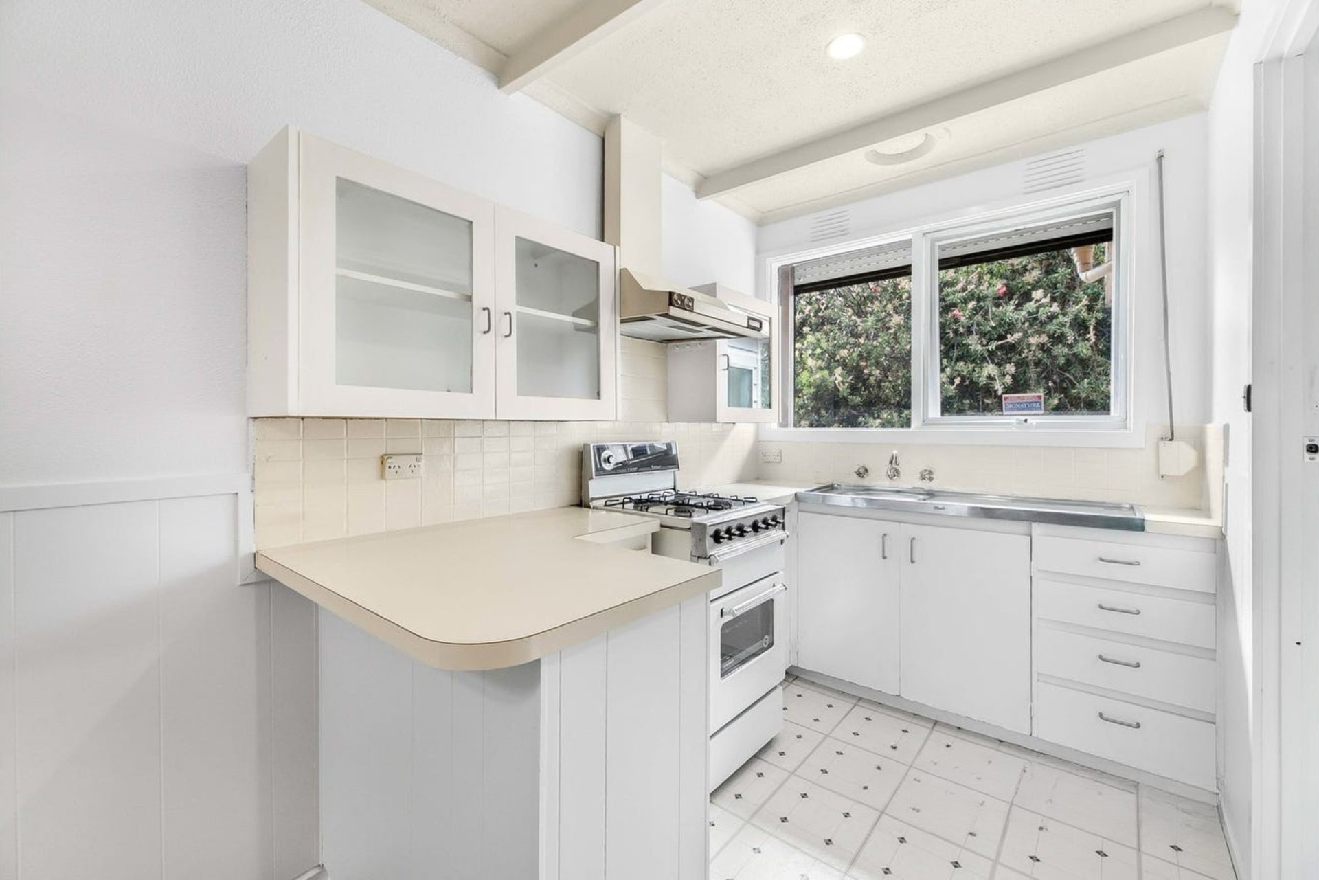 2/82 Sherlock Road, Croydon image 7