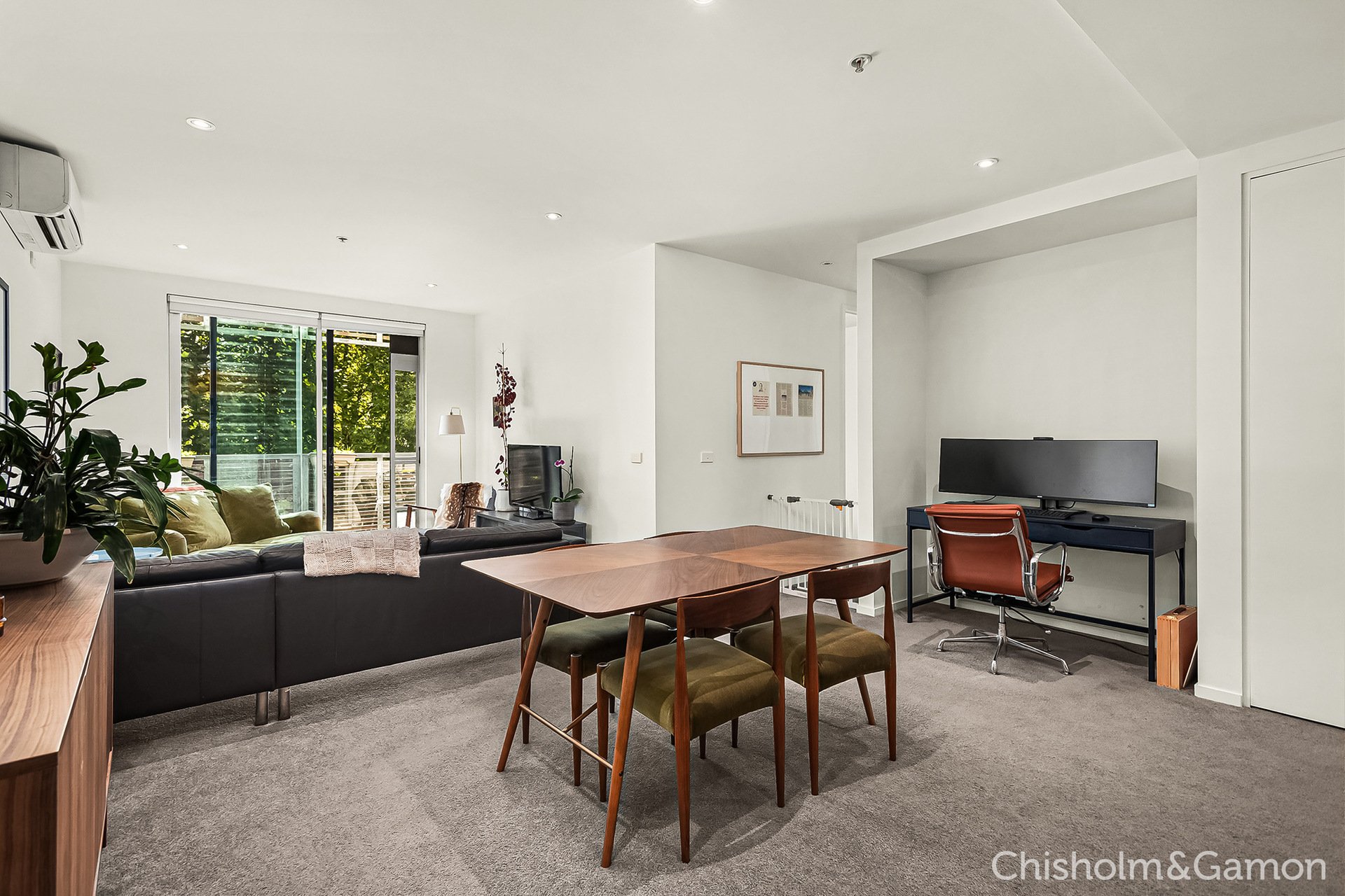 28/220 Barkly Street, St Kilda image 4
