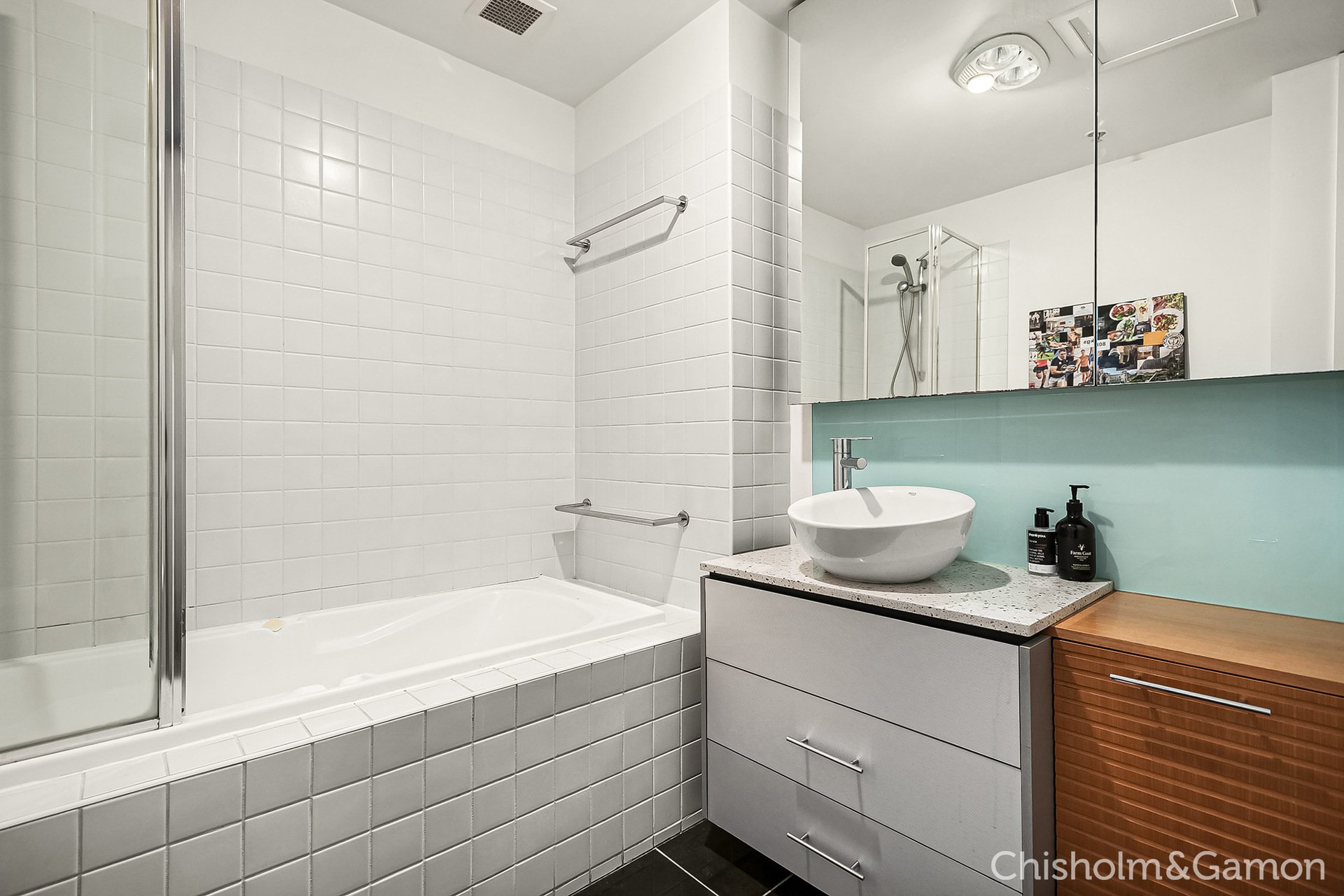 28/220 Barkly Street, St Kilda image 8