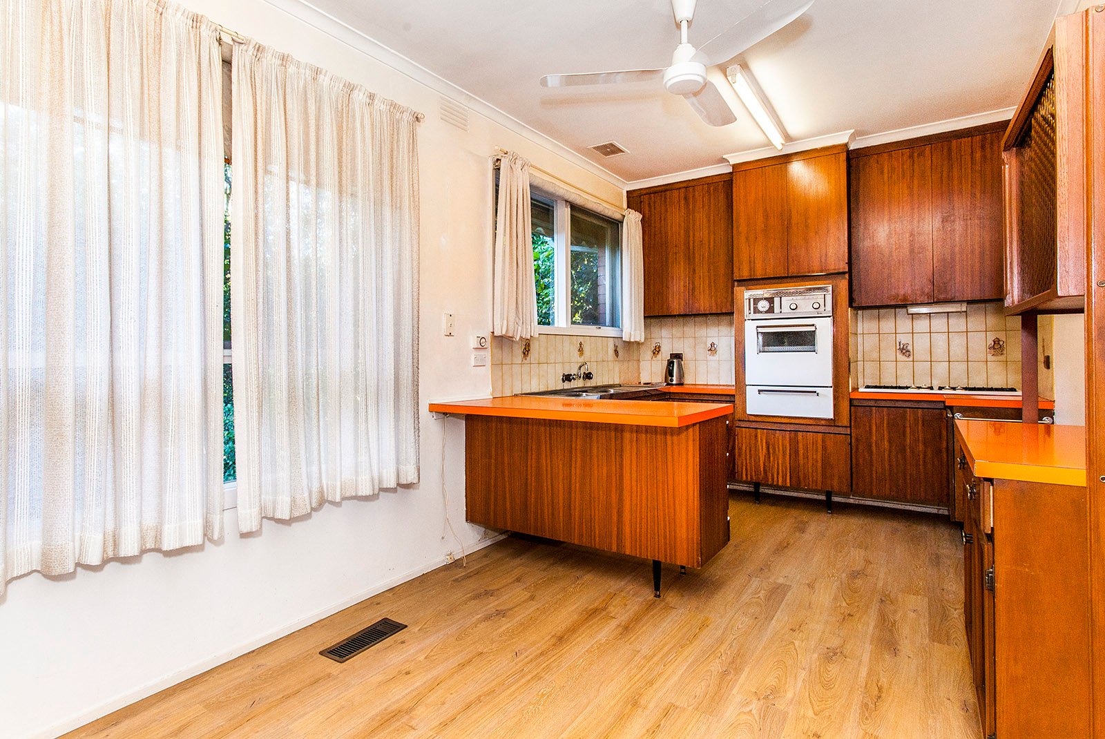 Property Gallery Thumbnail 5