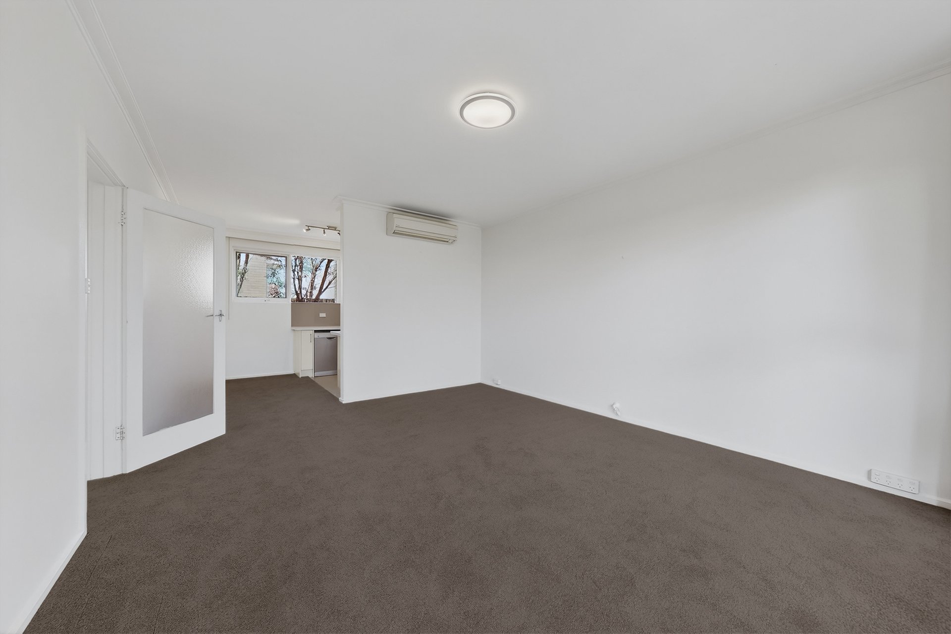 2/83 Wills Street, Kew image 2