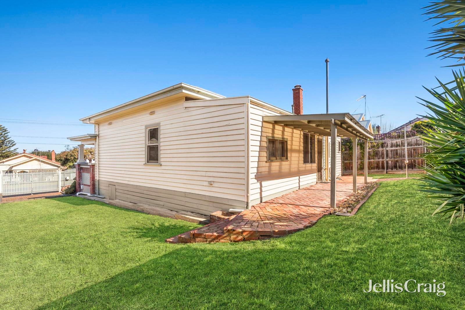 284 Autumn Street, Manifold Heights image 10