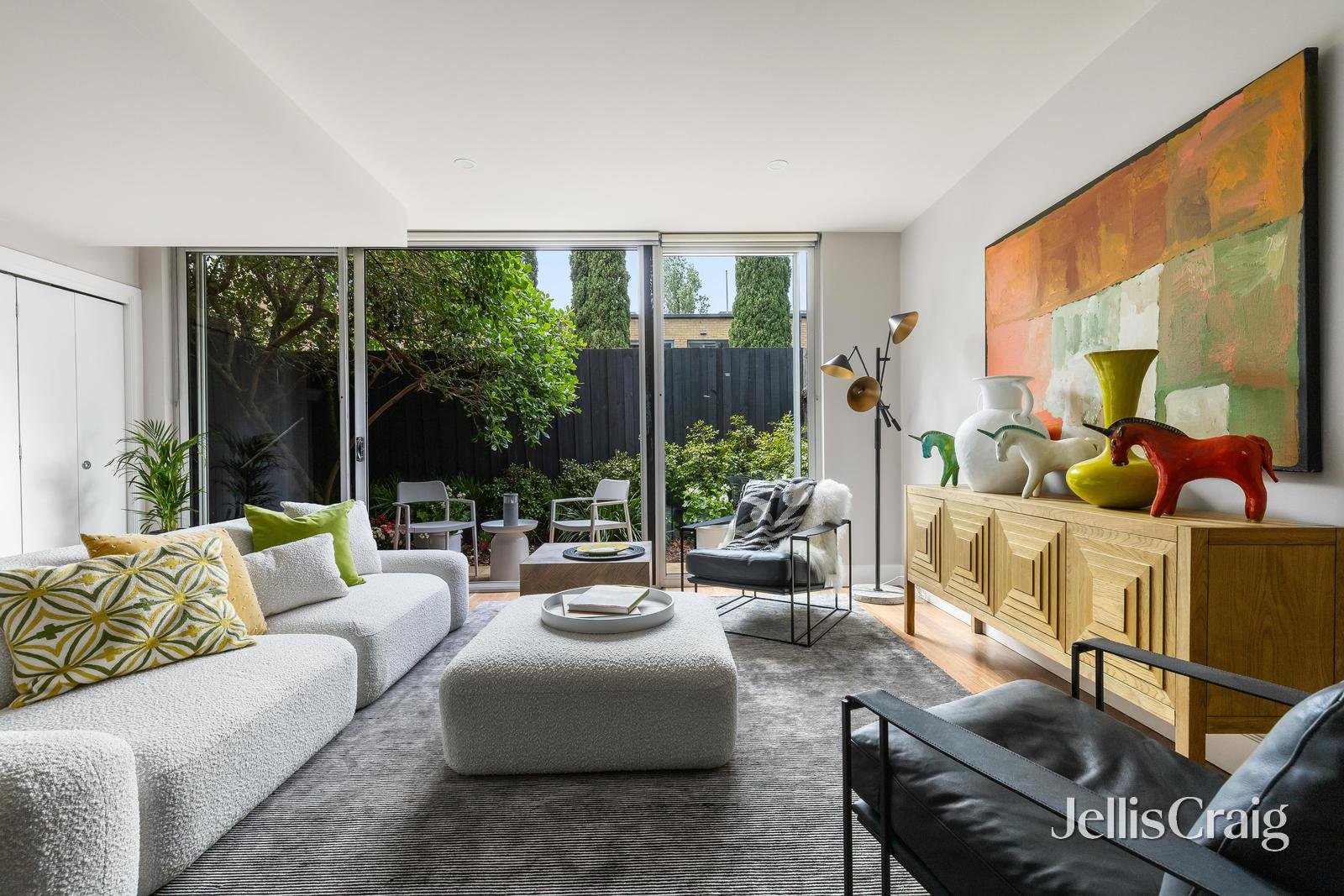 2/84 Cromwell Road, South Yarra image 2