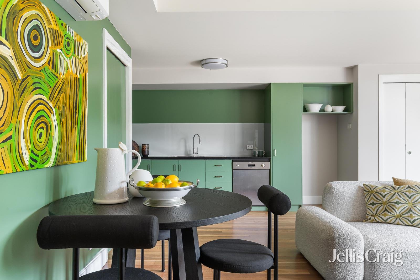 2/84 Cromwell Road, South Yarra image 4