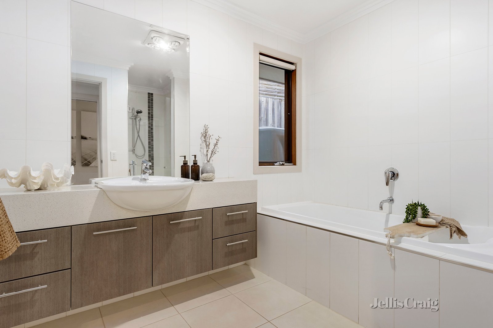 2/84 Mountain View Road, Montmorency image 12