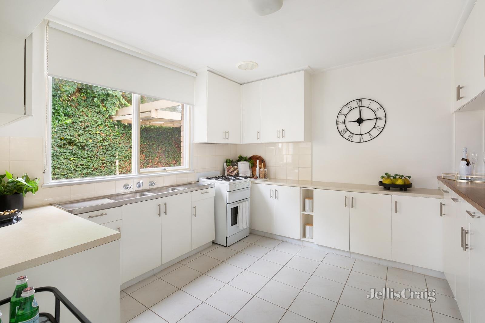 2/840 Toorak Road, Hawthorn East image 3