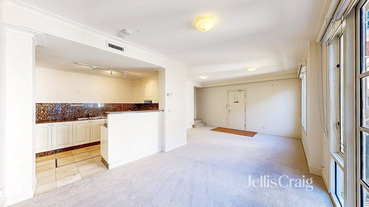 28/400 Victoria Parade, East&nbsp;Melbourne image 4