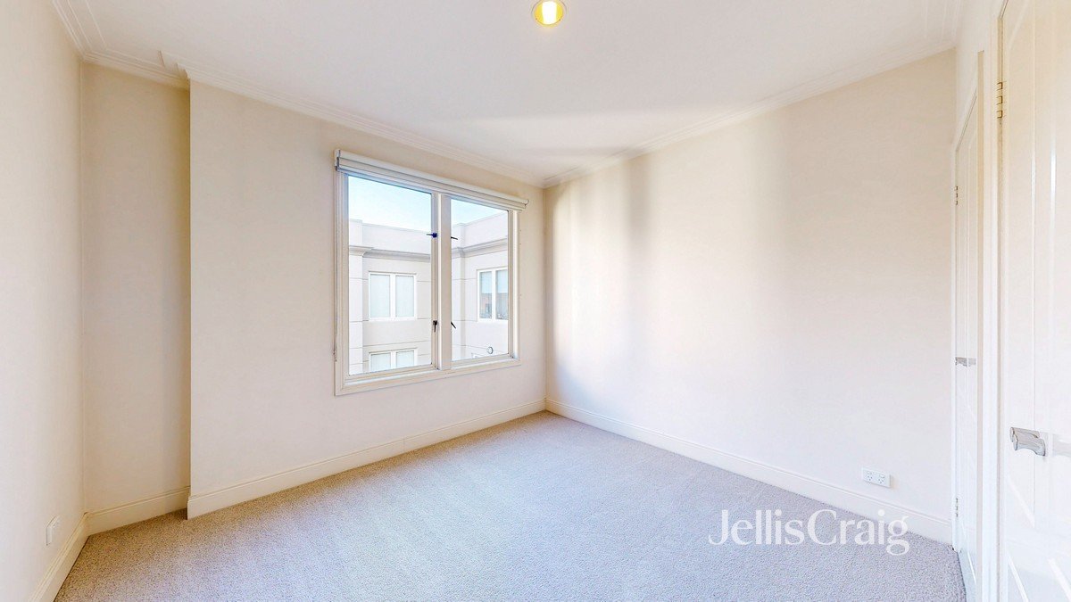 28/400 Victoria Parade, East&nbsp;Melbourne image 7