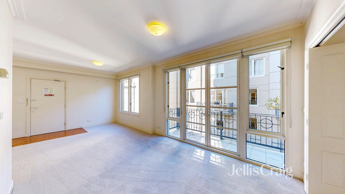 28/400 Victoria Parade, East&nbsp;Melbourne image 11
