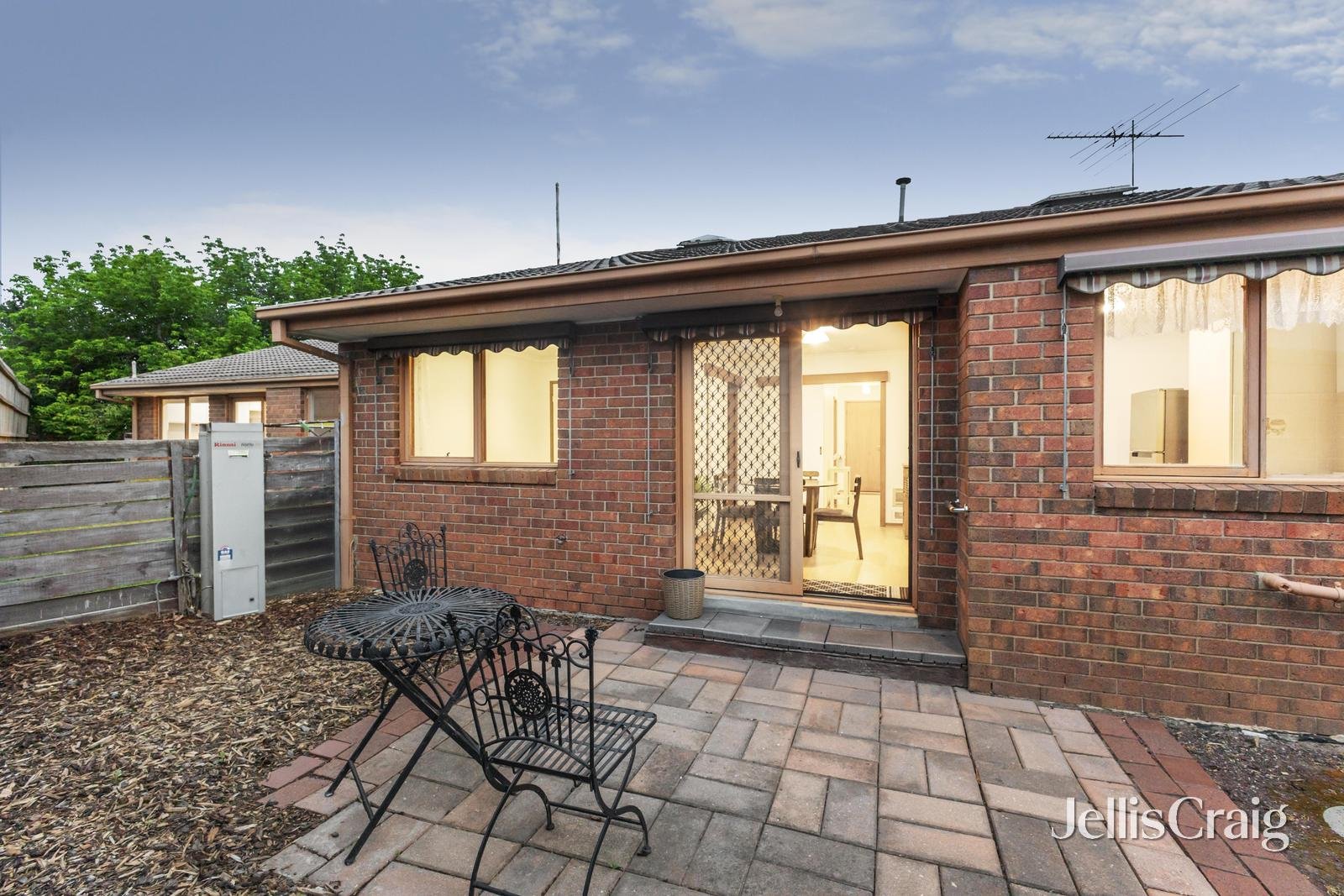 2/841 Plenty Road, South Morang image 10