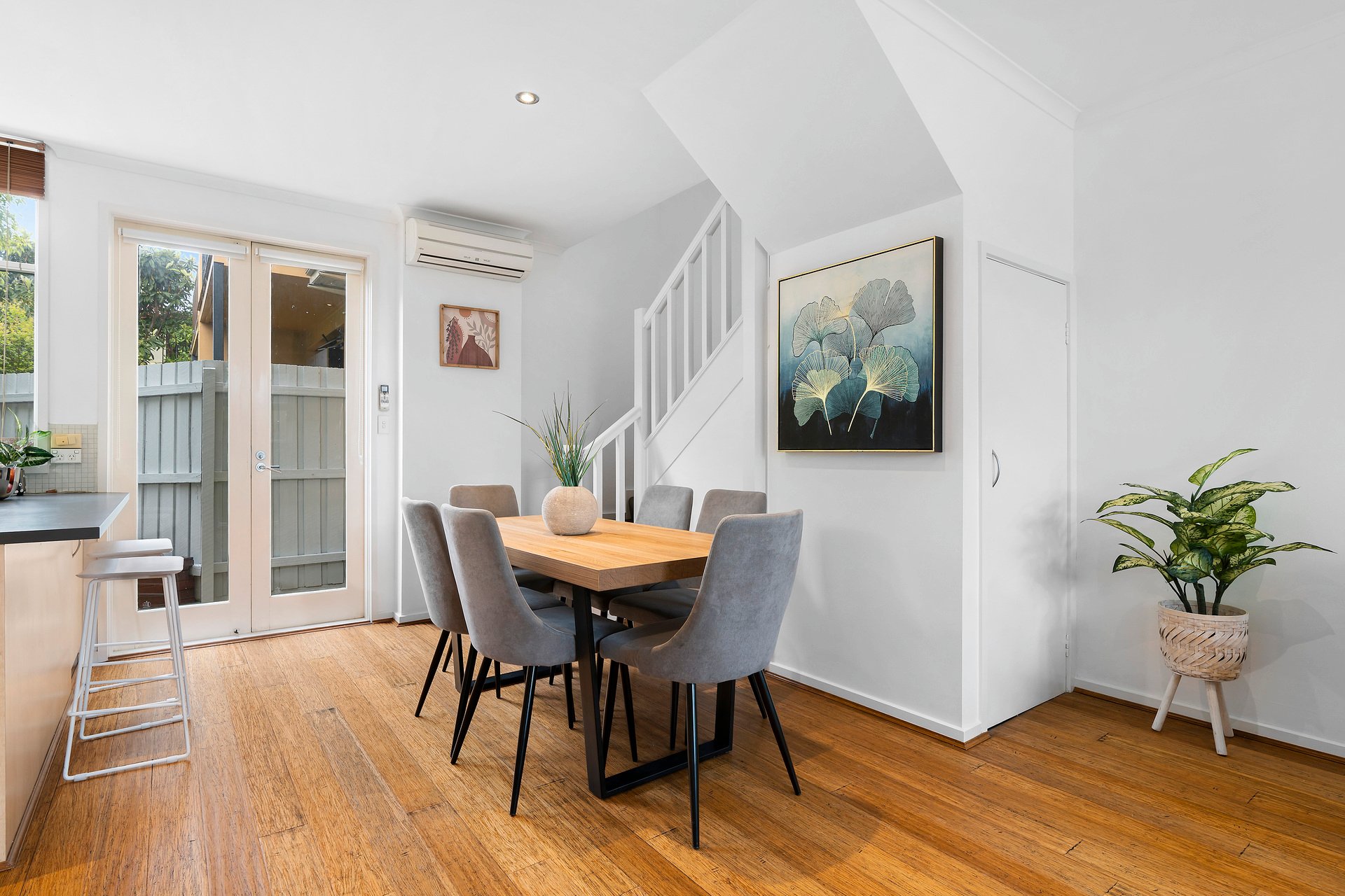 Property Gallery Thumbnail 3