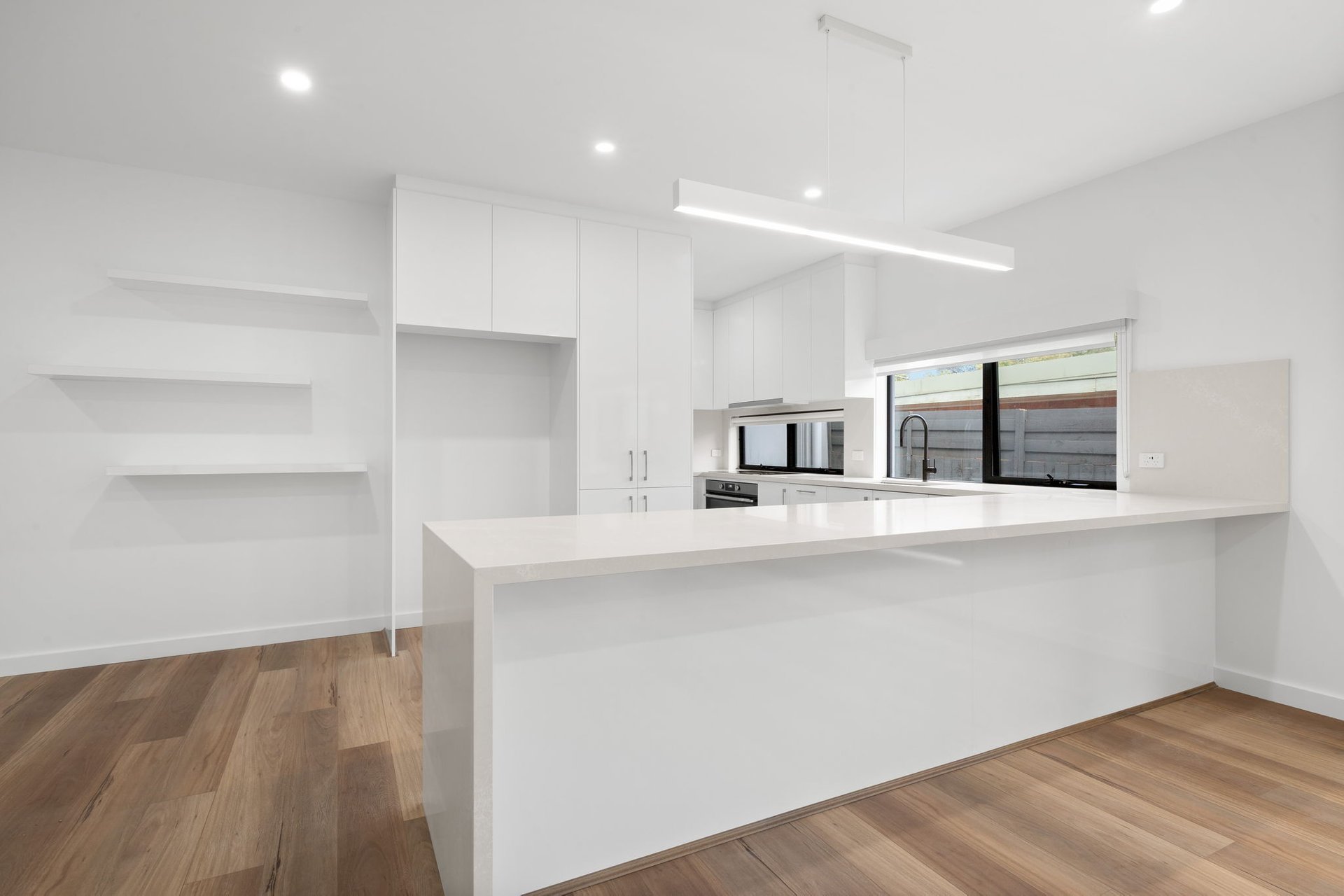 2/85 Eastfield Road, Croydon image 3