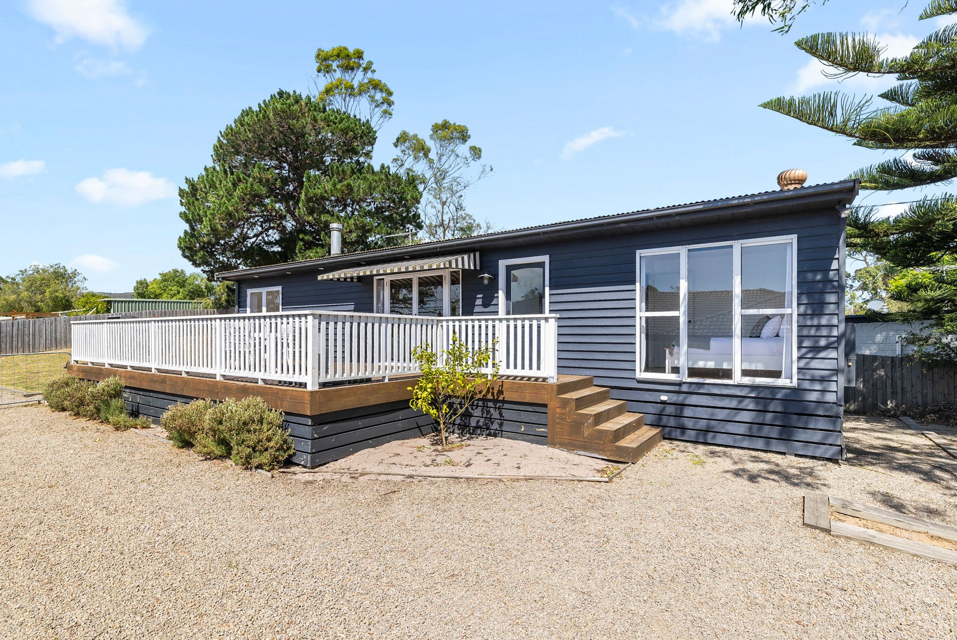 285 Jetty Road, Rosebud image 1