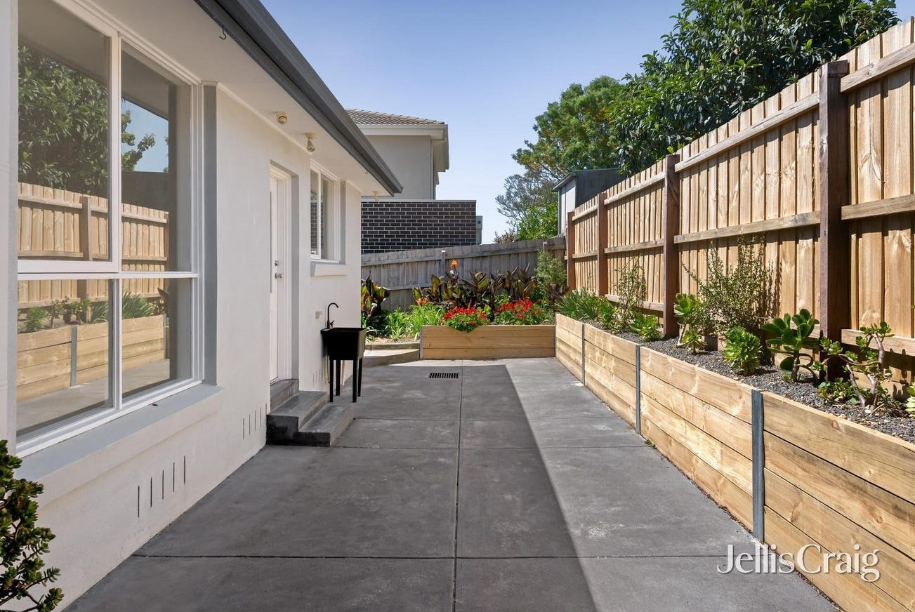 2/85 Latrobe Street, Bulleen image 9