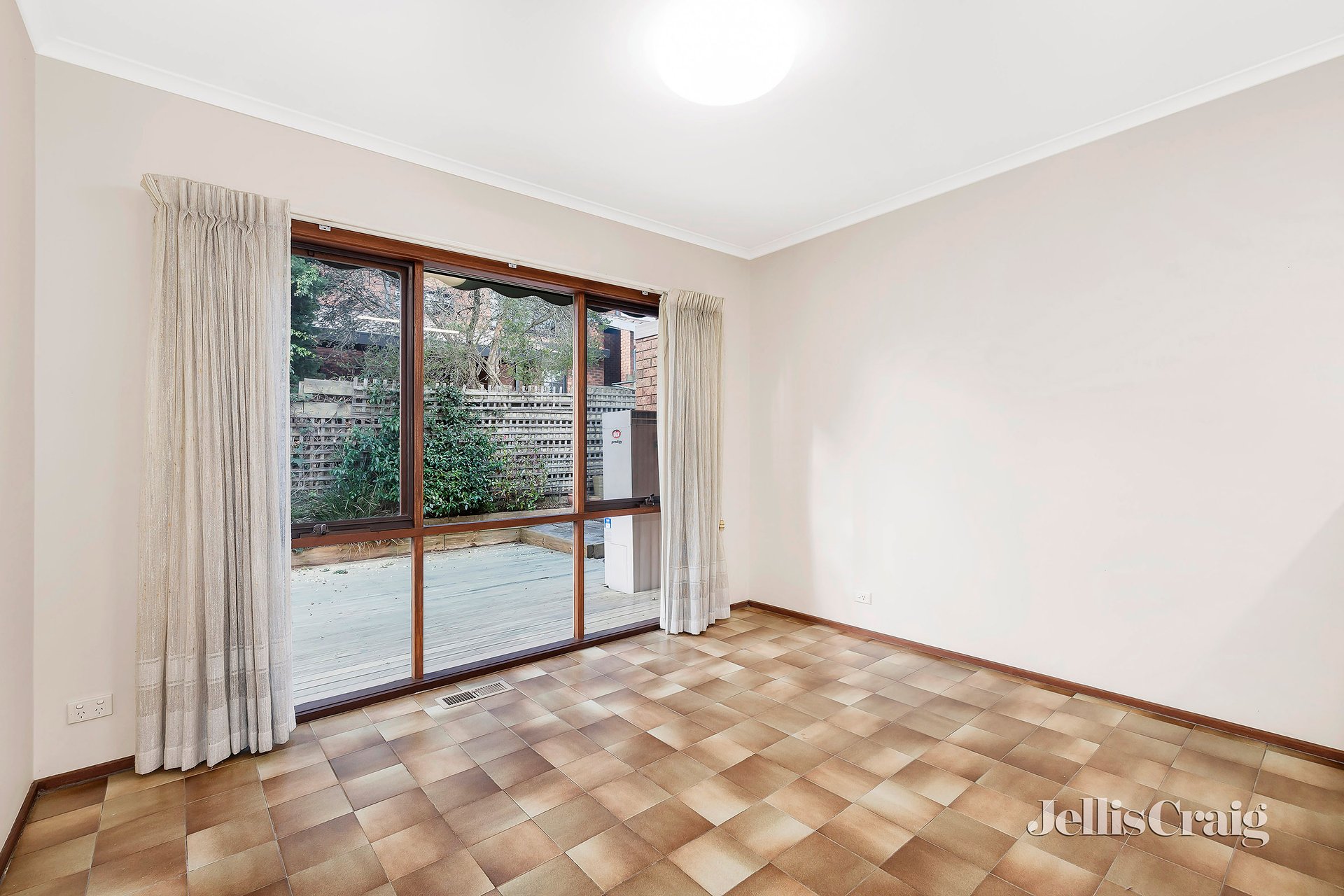 2/85 Rosanna Road, Heidelberg image 3