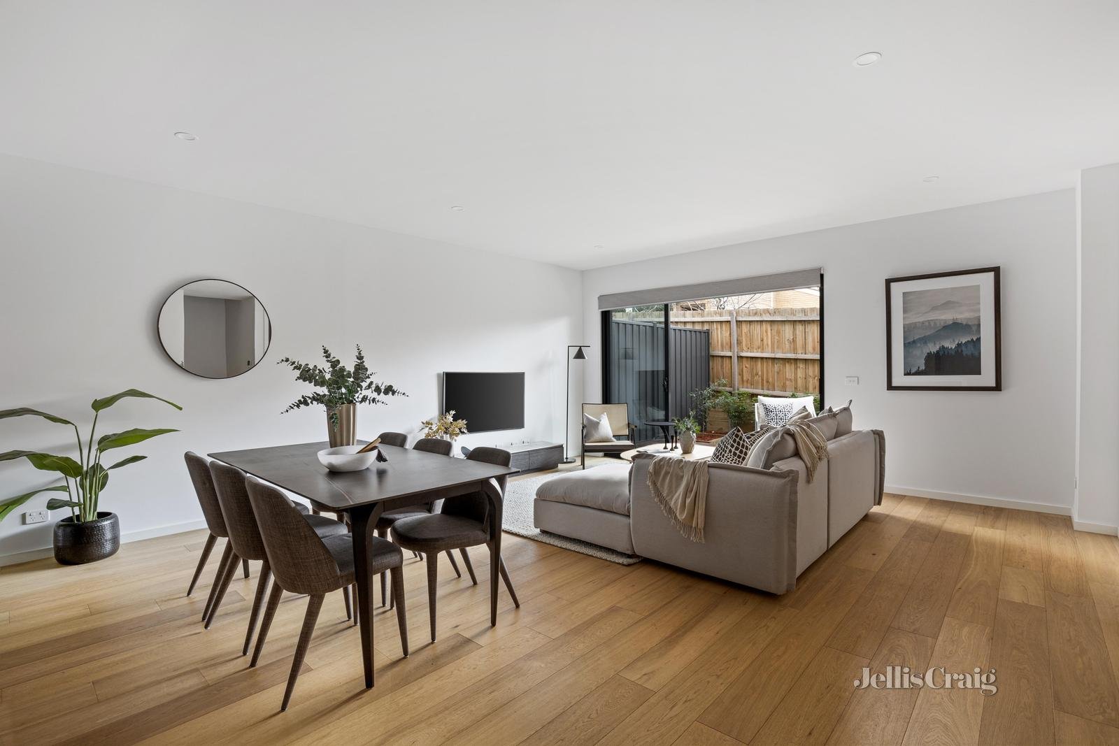 2/853 Toorak Road, Hawthorn East image 4