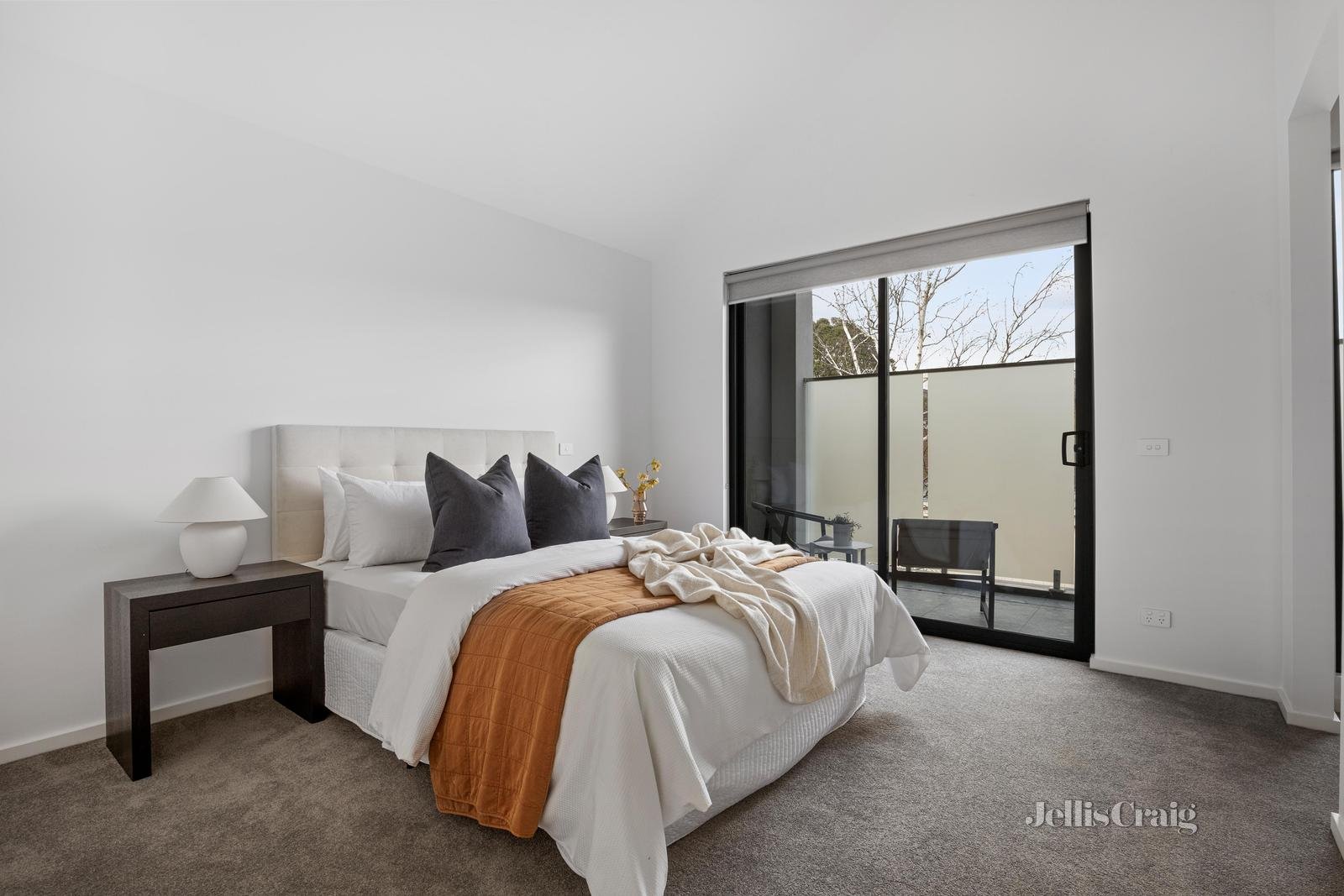 2/853 Toorak Road, Hawthorn East image 8